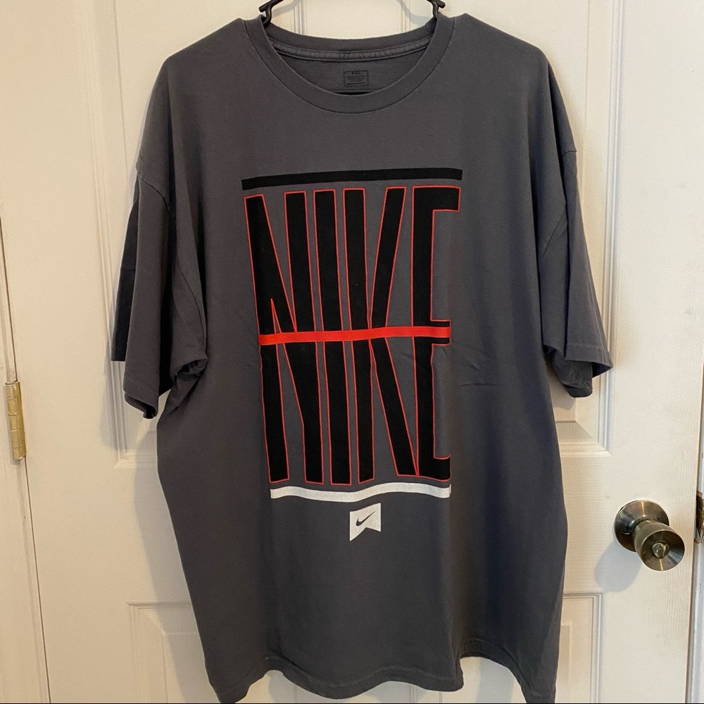 Vintage Nike Graphic Tee